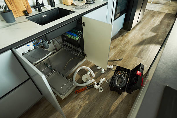 Reliable Emergency Plumber contractor in Bellevue, IL by Street Wise - Plumbing